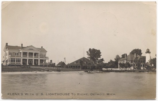 Postcard ca 1910 - Windmill Pointe Lighthouse