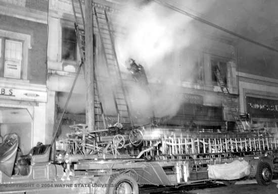 DFD 1942 Sanders fire