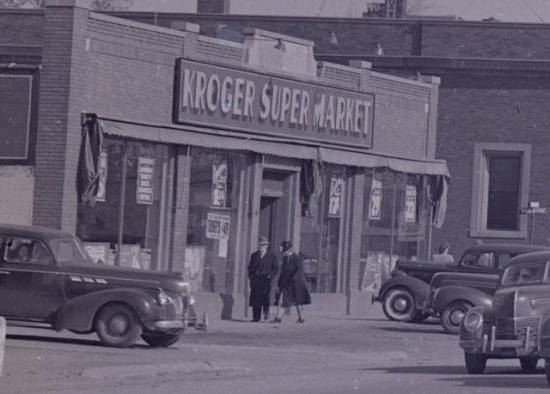 Kroger Super Market, 1945