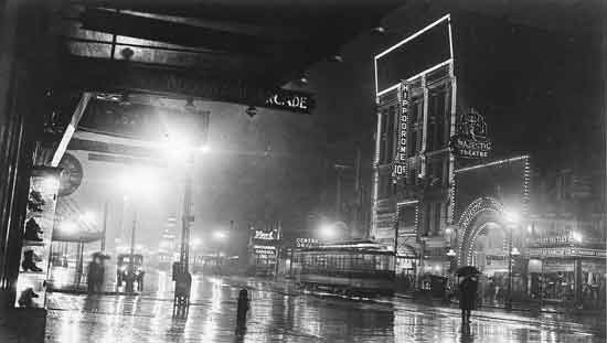 Woodward ,rainy night, Majestic Theatre