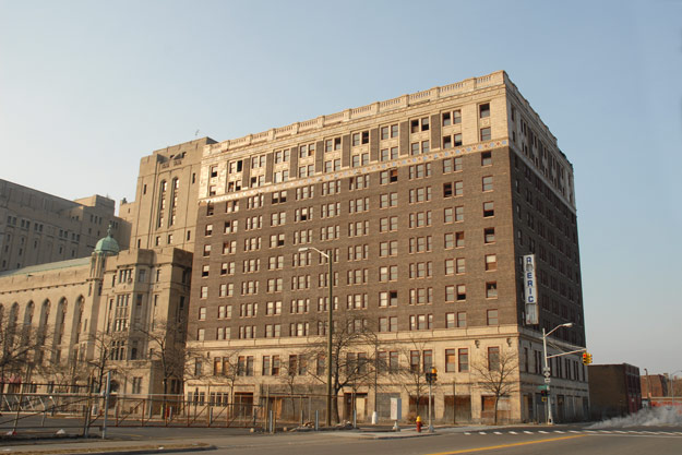 American - Fort Wayne Hotel Detroit